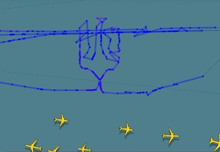 Винищувачі Mirage 2000 “намалювали” тризуб в небі над Чорним морем