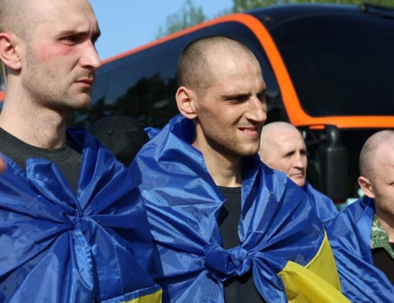 З полону повернули хворих і поранених бійців ЗСУ