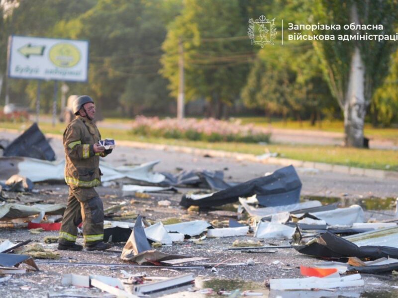 Запоріжжя атакували 13 дронів: фото наслідків