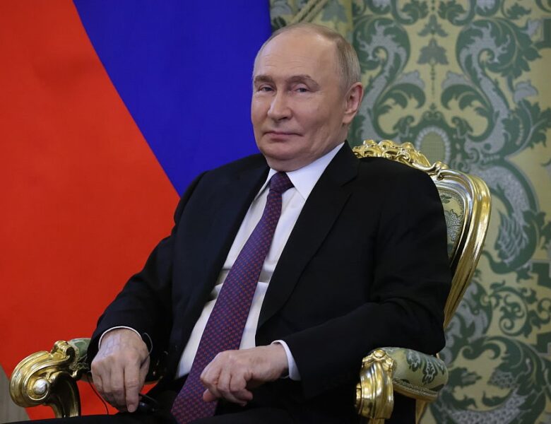 Зеленський назвав фактори, які допомагають Путіну