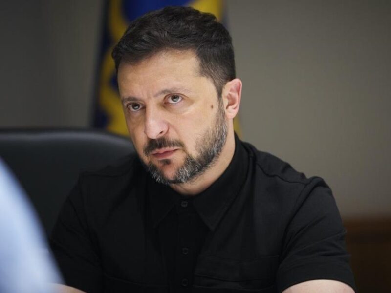 Зеленський: США не виглядають сильним посередником
