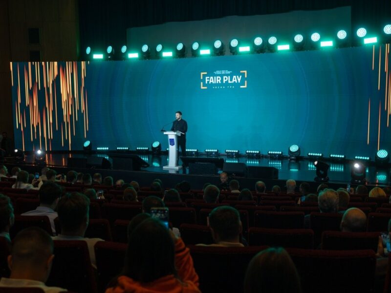 Зеленський: Війна повинна ставати для РФ проблемою