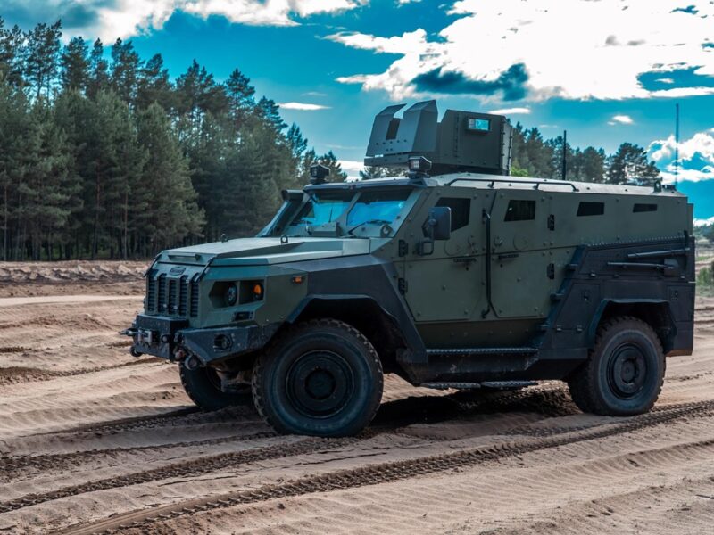 ЗСУ отримають новий бронеавтомобіль Варта-2