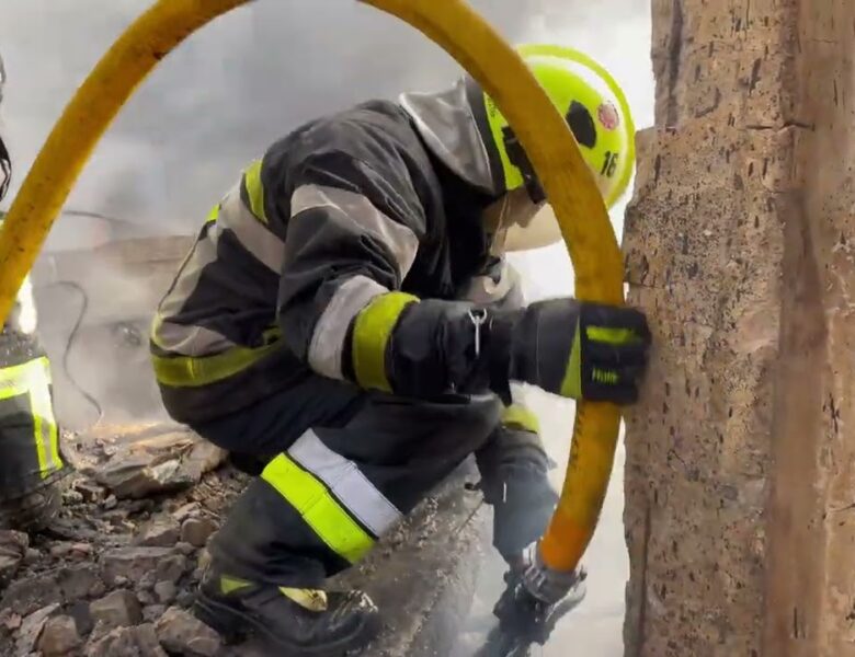 У Києві триває ліквідація наслідків російських ударів