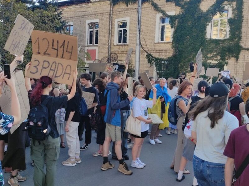 Акції протесту очікуються у 15-20 містах – глава МВС