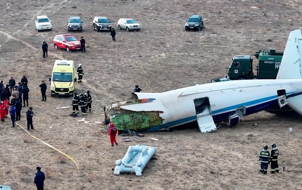 Азербайджан готує міжнародний позов проти РФ через аварію літака AZAL