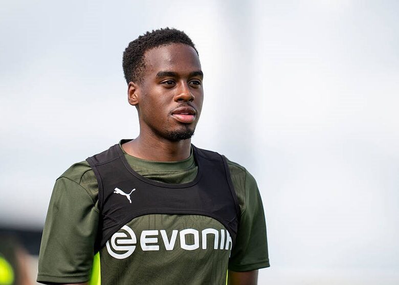 Челсі офіційно підписав англійського вінгера