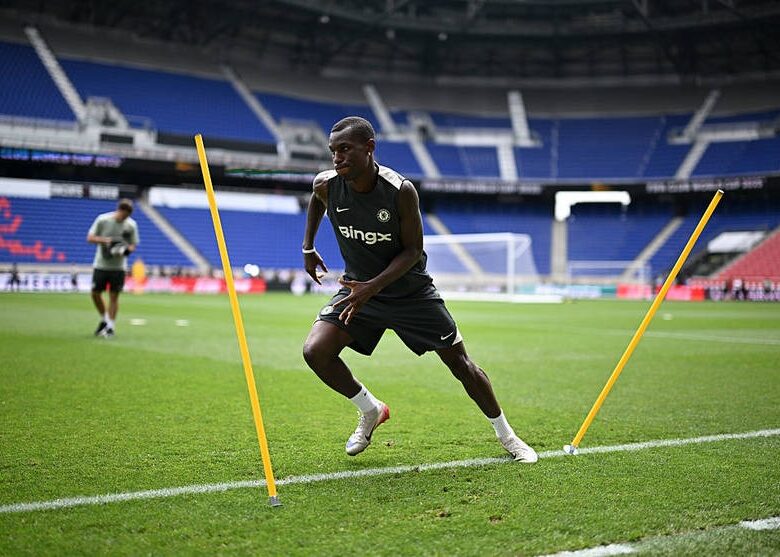 Челсі за Ніколя Джексона гилить ціну до неба