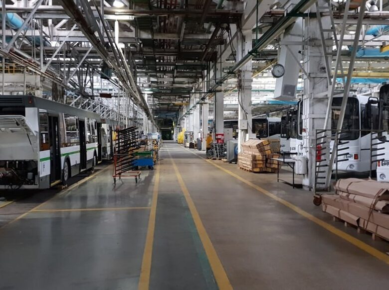 Четвертий автогігант Росії скорочує робочий тиждень