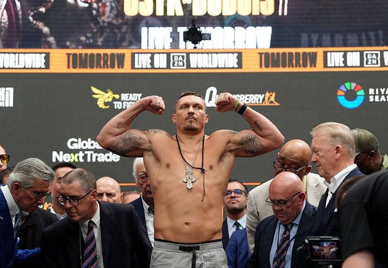 Чісора включив Усика у свій топ-5 найкращих супертяжів усіх часів