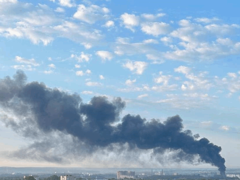 Дрони вразили два військові заводи РФ – соцмережі