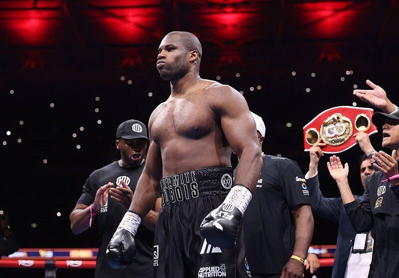 Дюбуа програв реванш та виправдовує свою поразку силою Усика в боксі