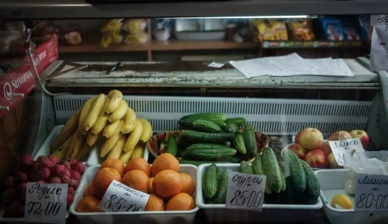 Інфляція в Україні знизилася, а в Росії б’є рекорди