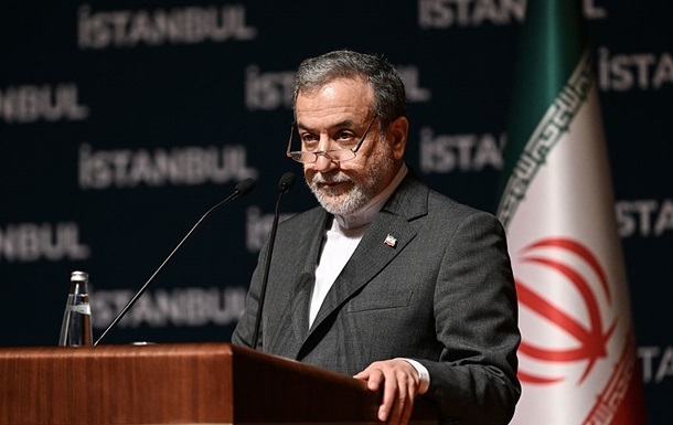 Іран вимагає компенсації від США для відновлення перемовин