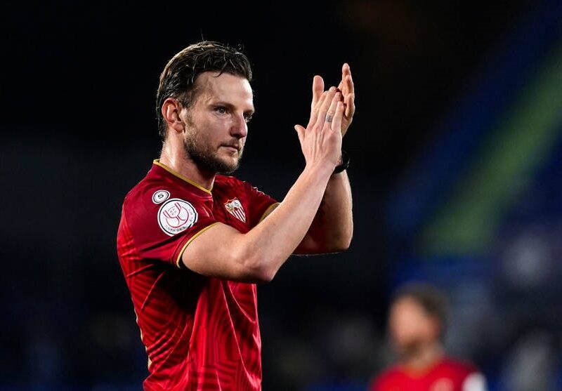 Іван Ракітич оголосив, що йде з великого футболу