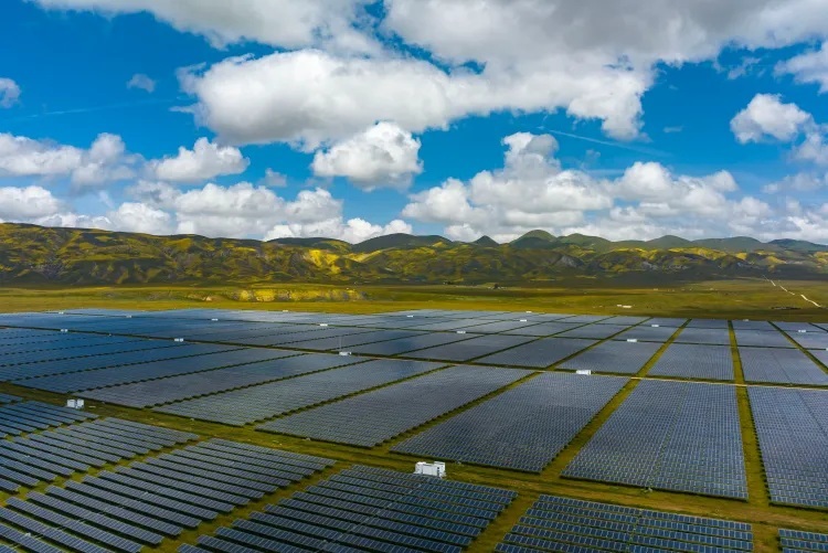 Каліфорнія першою у світі забезпечила себе чистою енергією на дві третини