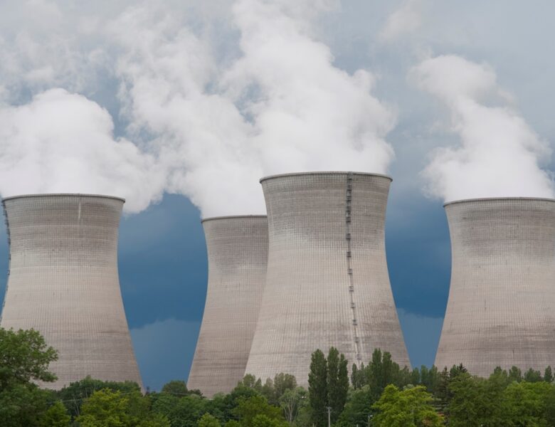 Казахстан доручив будівництво АЕС Китаю замість Росії