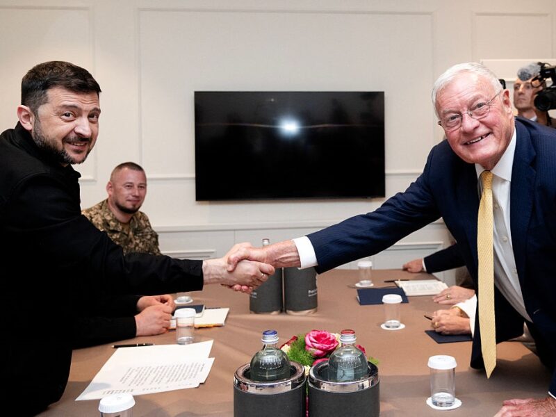 Келлог їде в Україну. Активізація підтримки США