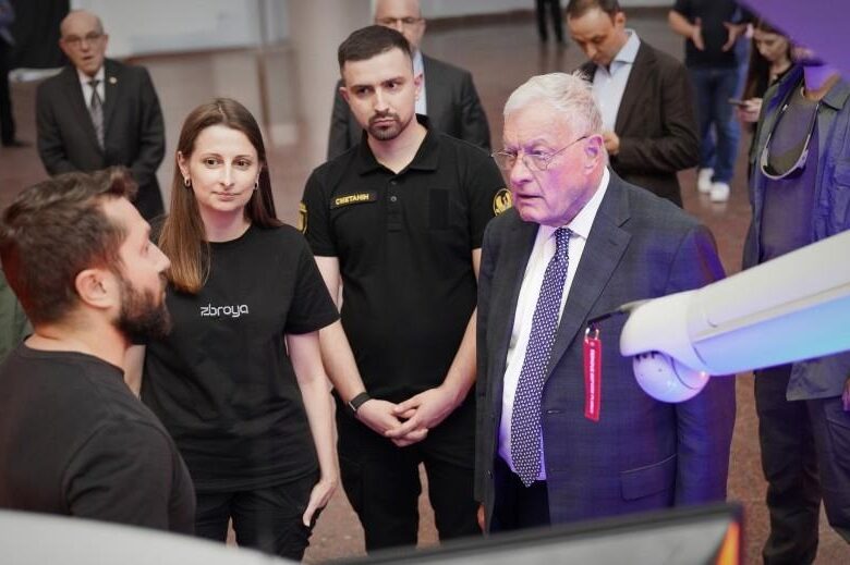 Келлогу показали дрони українського виробництва