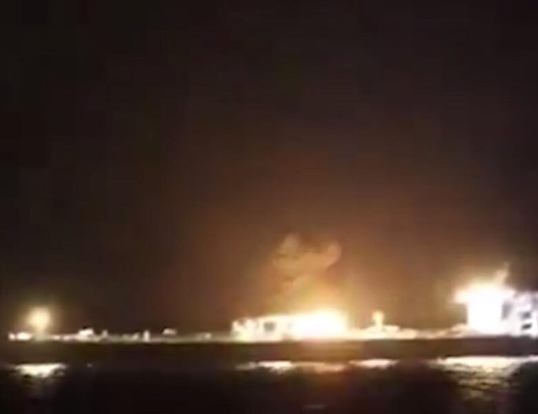 Хусити потопили балкер у Червоному морі