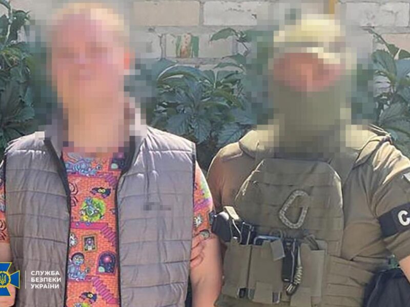 Коригував обстріли Херсона: СБУ затримала агента ФСБ