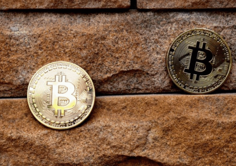 Криптовалюта Bitcoin продовжує зростати в ціні