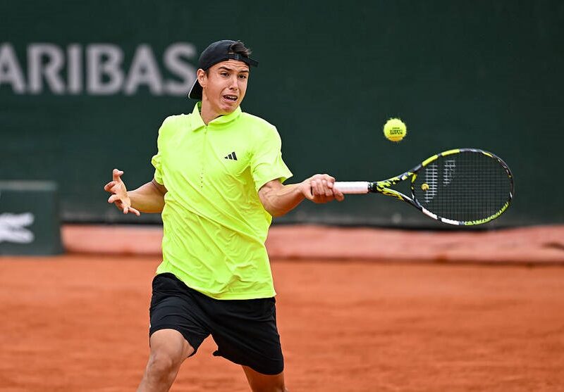 Лідер українських юніорів у тенісі відмовився спілкуватися українською