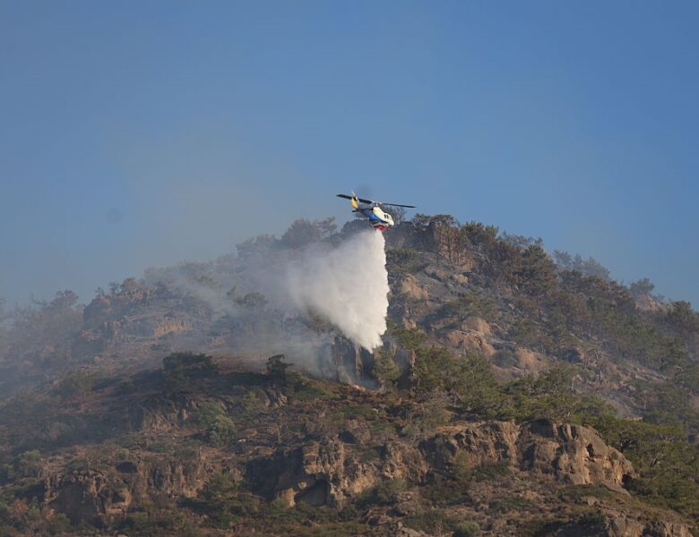 Лісові пожежі на Криті призвели до масової евакуації