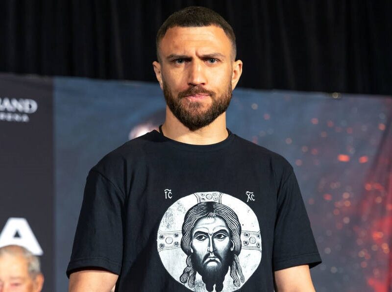 Ломаченко прокоментував позбавлення громадянства його духовного наставника