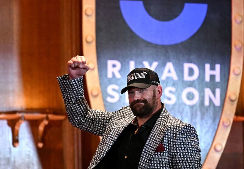 Маккензі оцінив бажання Ф’юрі битися з Усиком