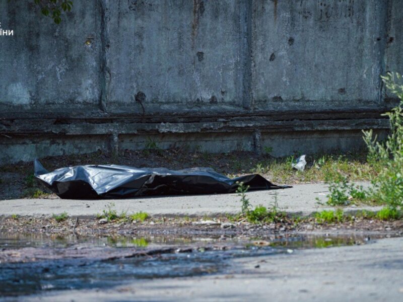 Масований удар РФ: у Києві знайшли загиблого