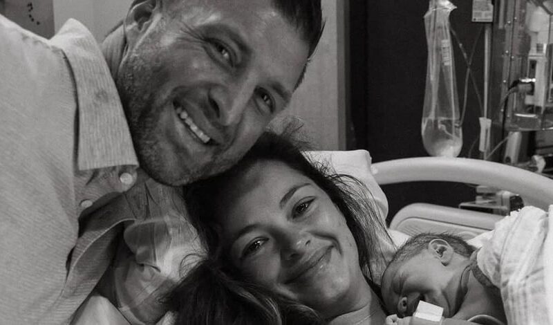 Міс Всесвіт-2017 Демі-Лі Тібоу вперше стала мамою