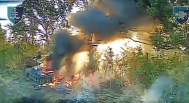 Морпіхи показали знищення російського БТР