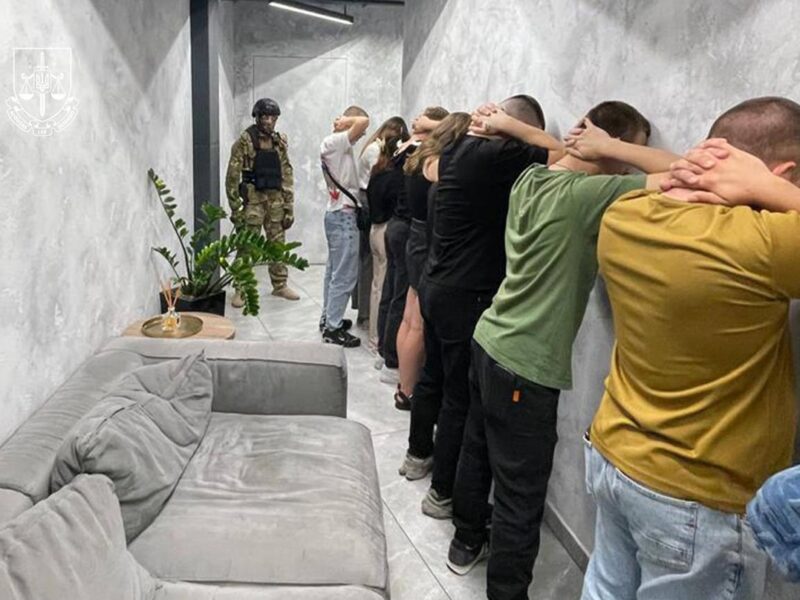 На Дніпропетровщині ліквідували мережу шахрайських колцентрів