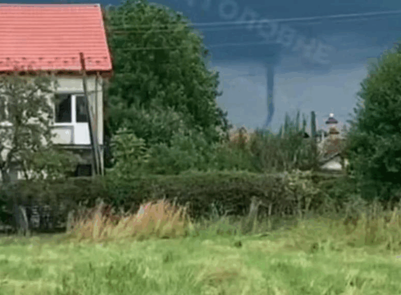 На Львівщині зафіксували смерч