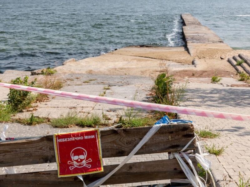 На узбережжі Одещини знищили морську міну