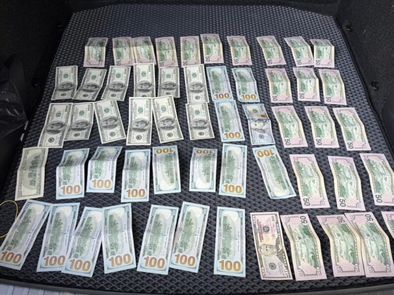 На Закарпатті прикордонник відмовився від хабаря у $10 тисяч