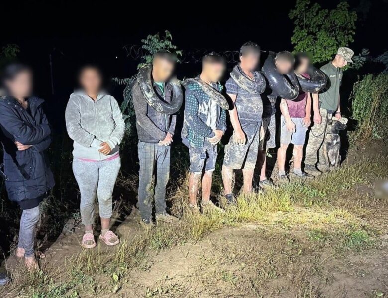 На Закарпатті затримали “водолазів” біля кордону