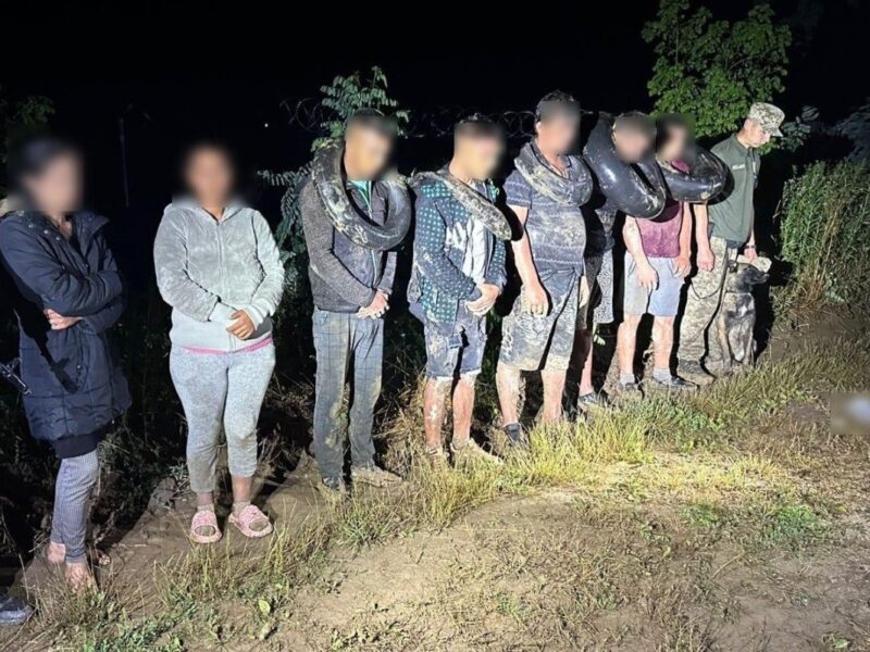 На Закарпатті затримали “водолазів” біля кордону