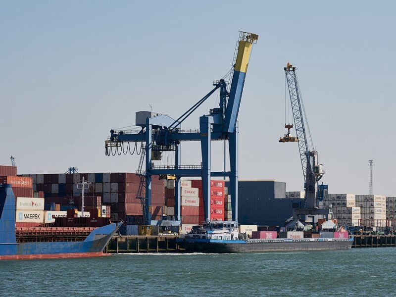 Найбільший порт Європи готують до війни з РФ – ЗМІ