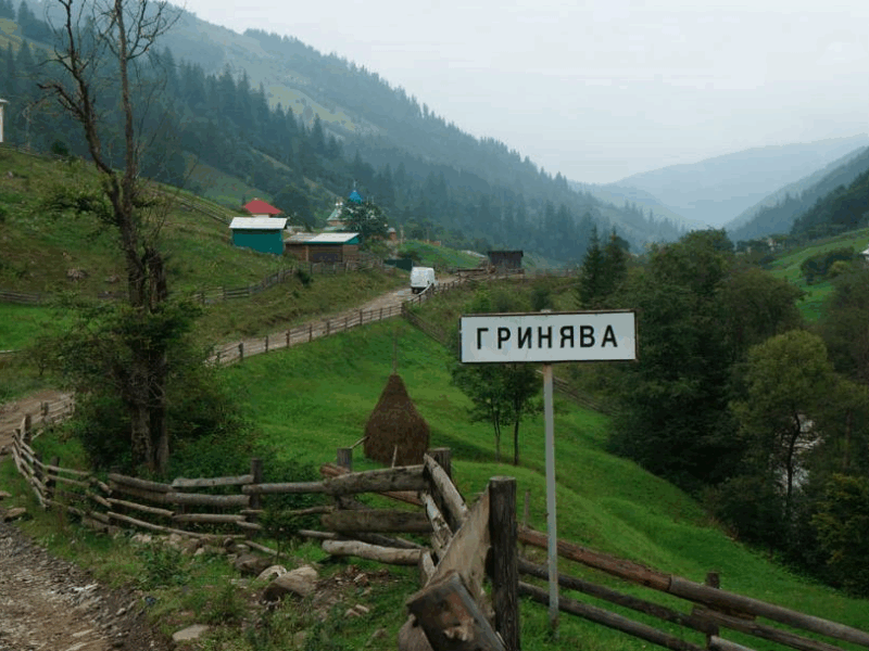 Негода на Прикарпатті: 1000 людей залишилися без транспортного сполучення