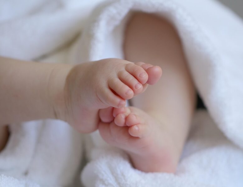 Немовля вижило після падіння з 50-метрового схилу в Альпах