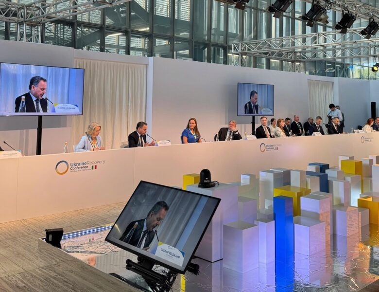 Нідерланди виділили 300 млн євро на відновлення України