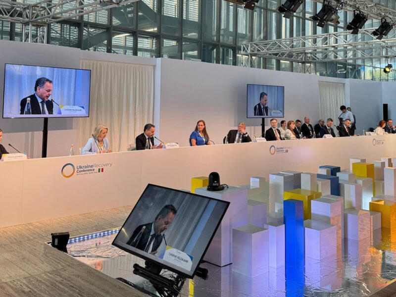 Нідерланди виділили 300 млн євро на відновлення України