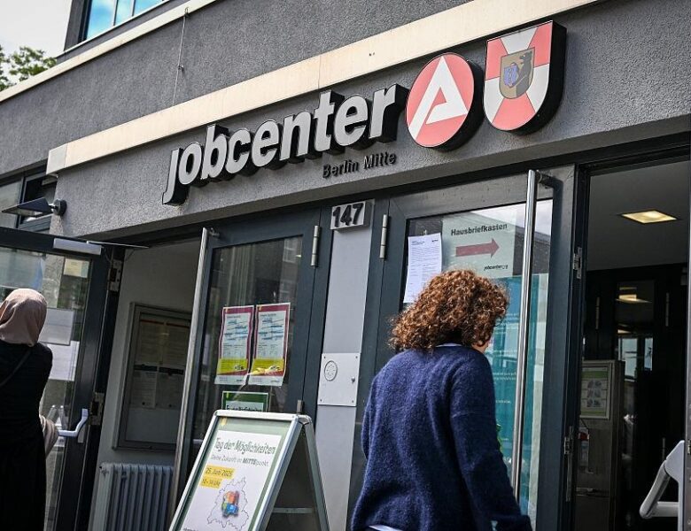 Німеччина втратила лідерство в ЄС за кількістю заявок на притулок