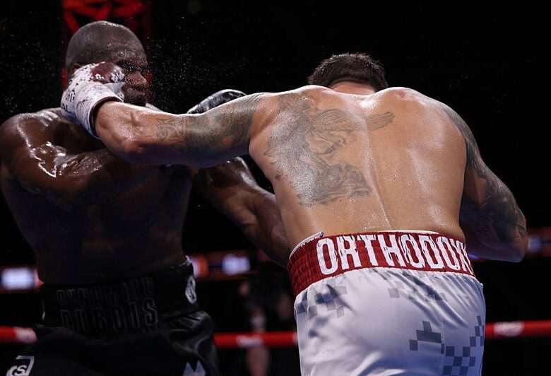 Нокаутувальному удару Усика навчив тренер із підготовки