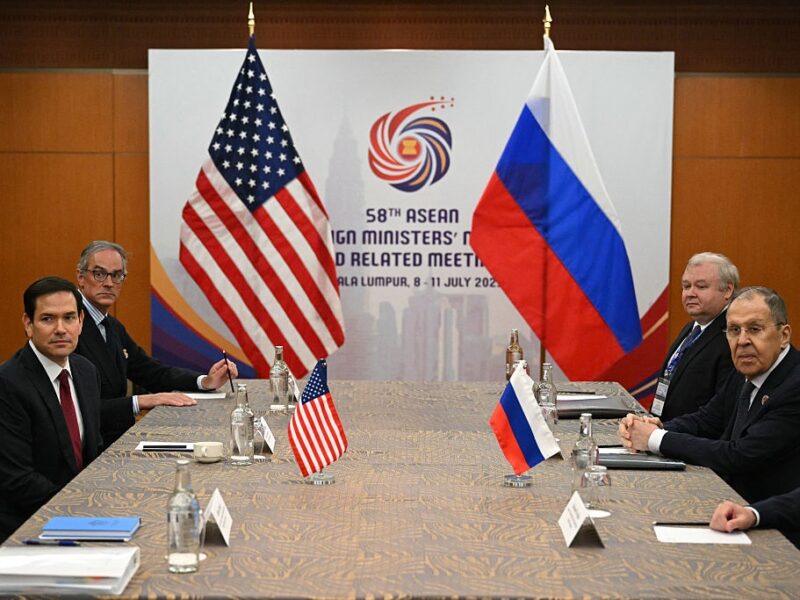 Новий підхід від РФ. Що відбувається з переговорами