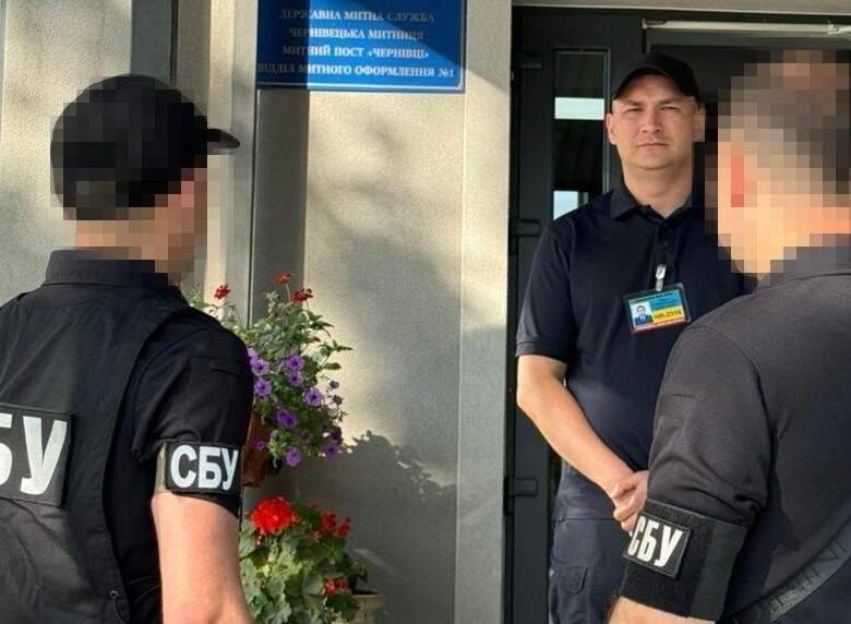 Обшуки на митницях трьох областей – ЗМІ