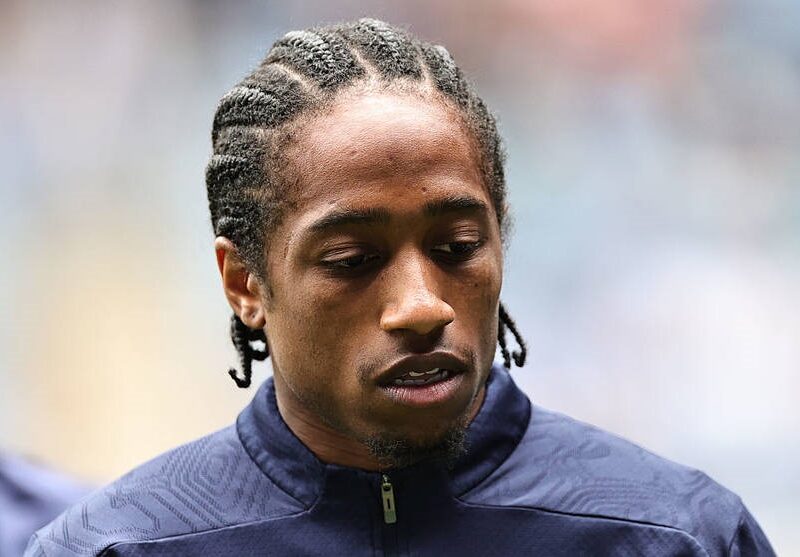 Один із можливих суперників Шахтаря в ЛЄ цікавиться англійським захисником