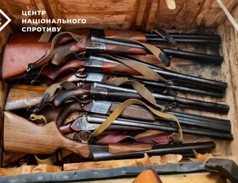 Окупанти на ТОТ вилучають в українців зброю і передають своїй армії – ЦНС